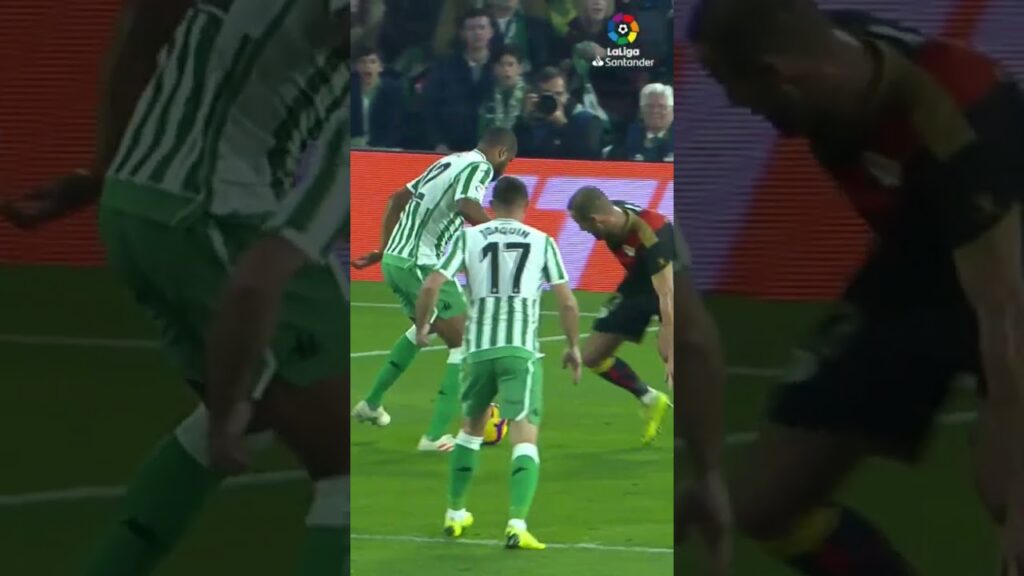 sidnei joue seul ! 🤩 🔝 #short #laligasantander #betis #rayovallecano #sidnei