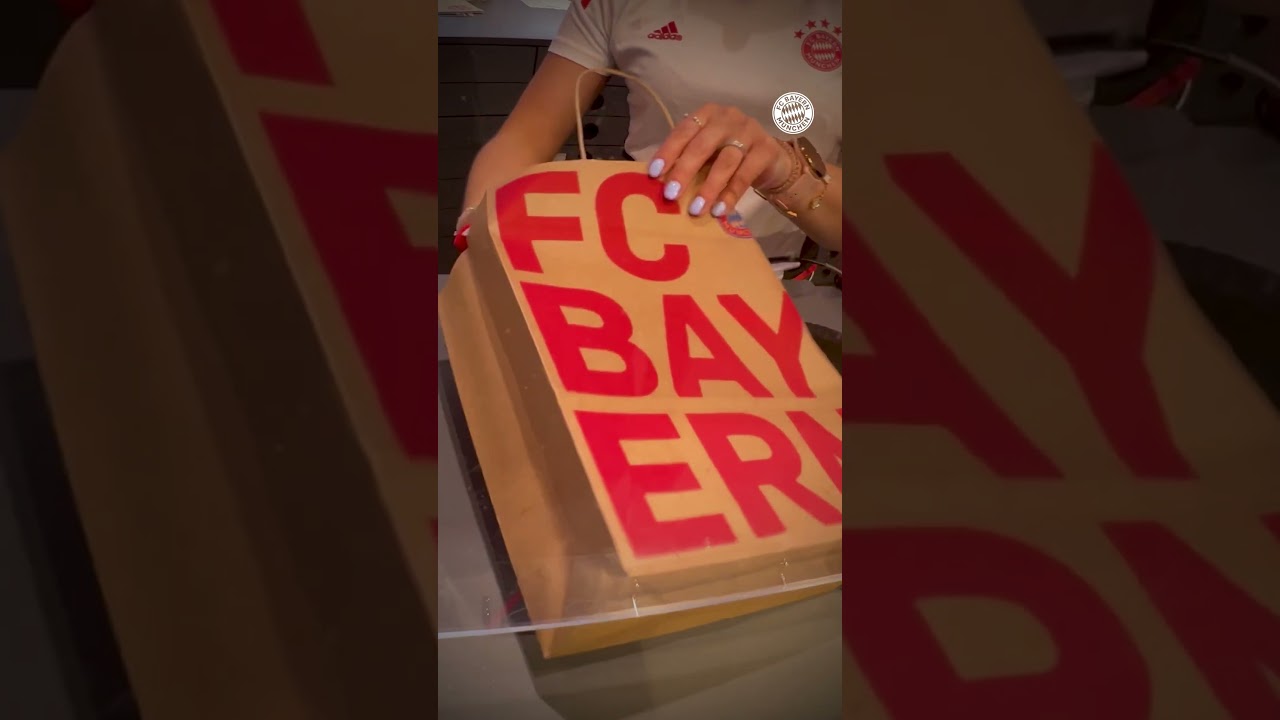 devinez qui vient au fc bayern à vélo ! 🧐🚲