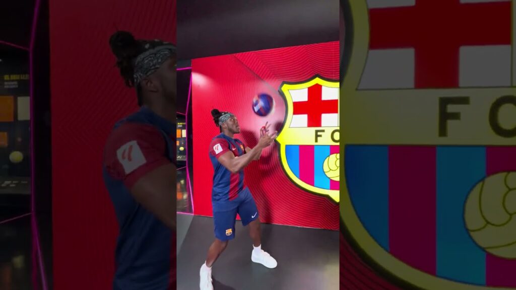 attendez la réaction de @loganpaulvlogs 🤣🐟 #fcbarcelona #short