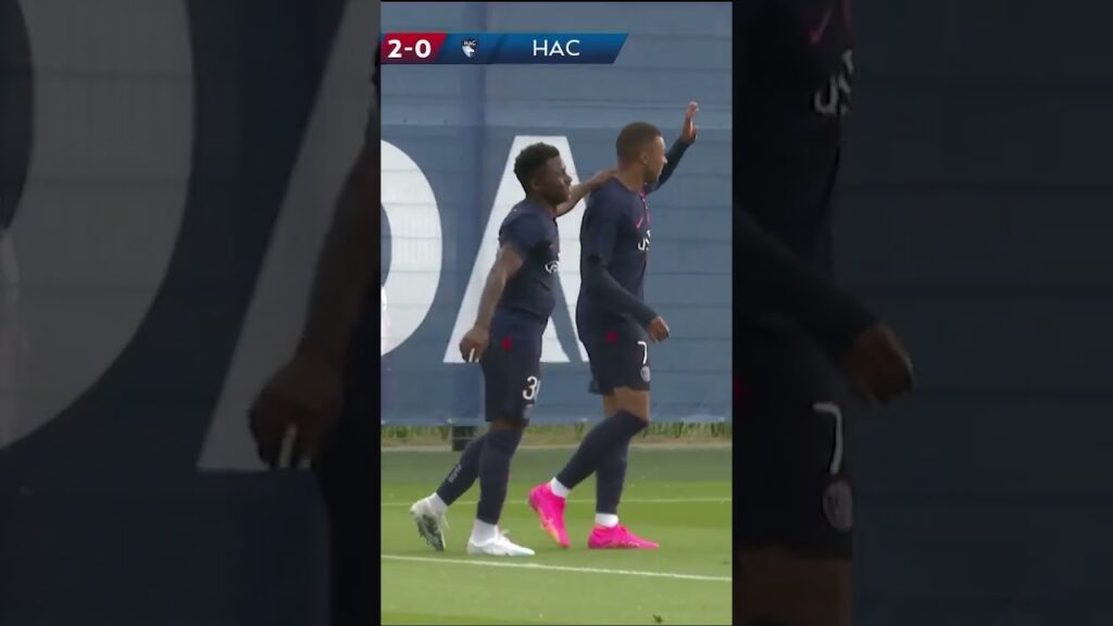 ⚽️💥 le 1er but de la saison de kylian mbappé ! #shorts