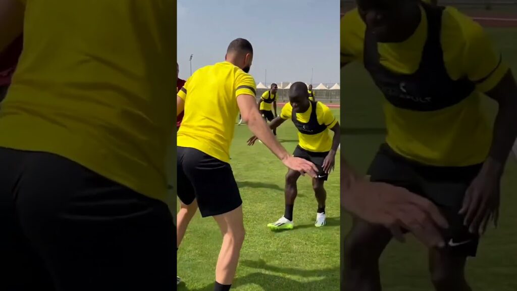 😂 quand benzema et kanté jouent au loup touche touche ! #shorts