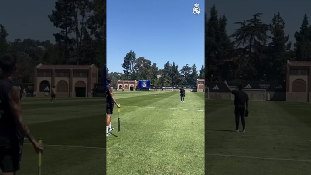 🤯 there’s no ball he can’t stop! ❌ ¡courtois lo atrapa todo! 🧢⚾ joselu #realmadridontour