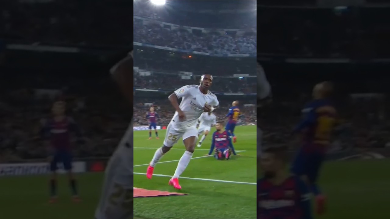 ecris un titre de vidéo en français à partir de celui ci : vinicius winning elclÁsico for real madrid ⚪️⚫️